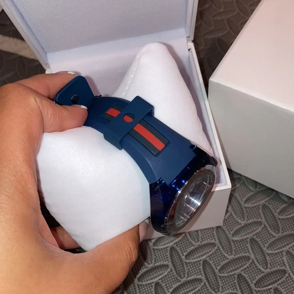 NWT blue Gucci sync unisex watch - Picture 2 of 11